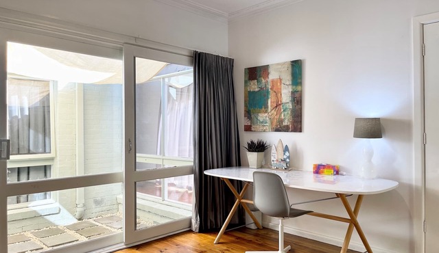 Capelink Atop Prestigious Oliver's Hill: Longer Stay Welcome in Frankston South
