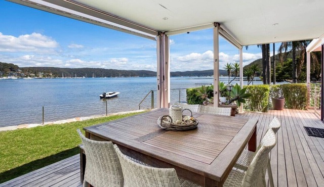 Careel Bay Beachfront