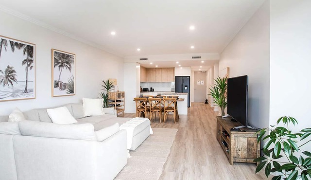 Casa del Navilla - Experience luxurious living right on Ulladulla Harbour in Ulladulla