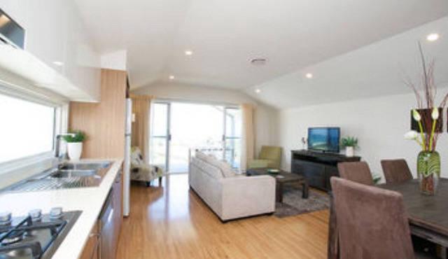 Caves Coastal Bar & Bungalows in Caves Beach