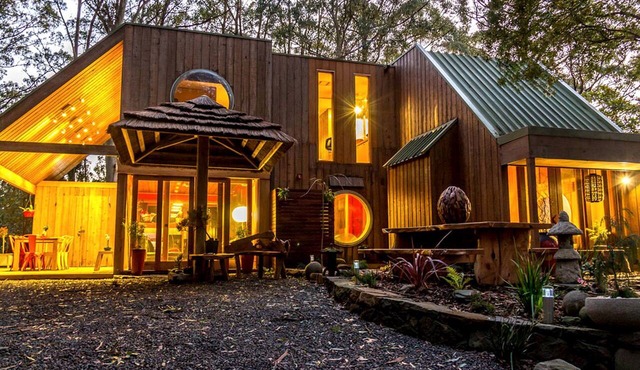 Charming Getaway Accommodation near Erskine Falls in Lorne, Victoria in Benwerrin