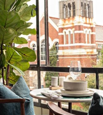 Charming Hideaway Apartment Near St Kilda in Melbourne