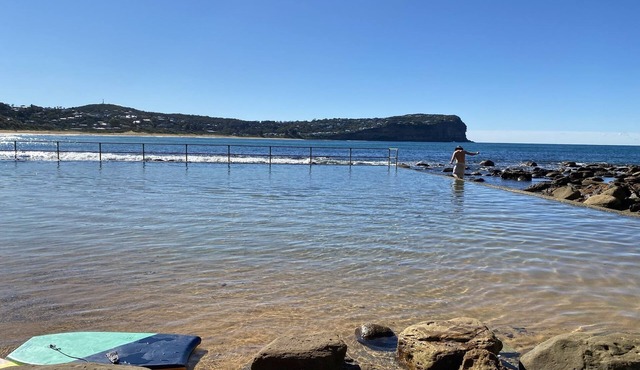 Clean and cheerful, family friendly, surrounded by nature - 60m from the beach in Macmasters Beach
