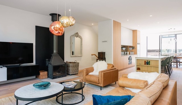 Coast & Cosy - Flinders Scandi Townhouse in Flinders
