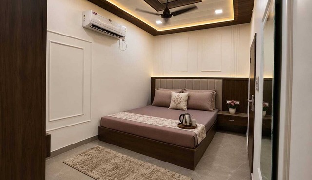 Comfort & Convenience Near Shri Krishna Janmabhoomi Temple