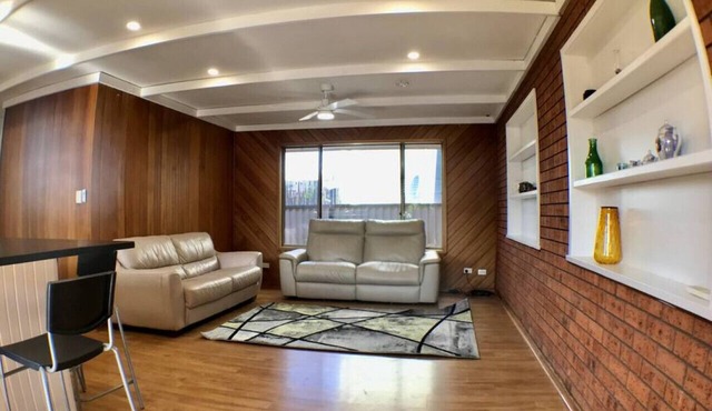 Convenient Spacious 4-bedrooms with Free parking in Liverpool