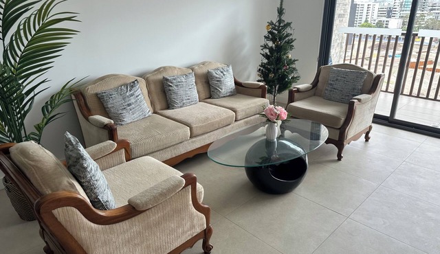 Cosy 3-Bed Room 2 bathroom 5 minutes to Swimming and Gym at Rosebery Apartment in Rosebery