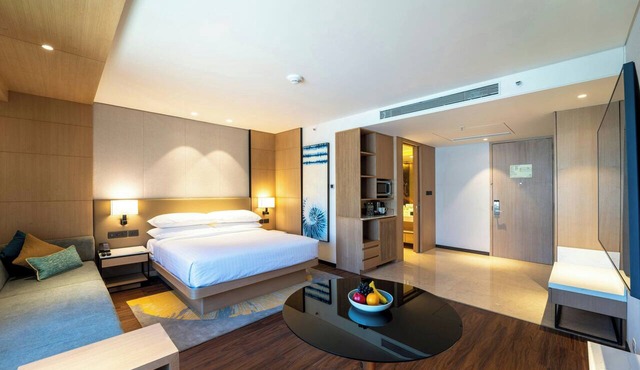 Courtyard By Marriott Vadodara