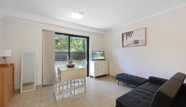 Cozy and Convenient Studio Apartment Close to USYD in Camperdown