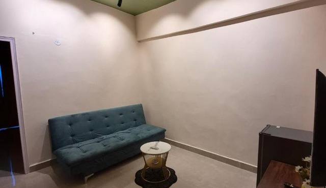 CozycoStays - 1BHK near LuLu, Medanta