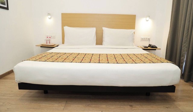 CRAYON HOTELS in Gandhinagar