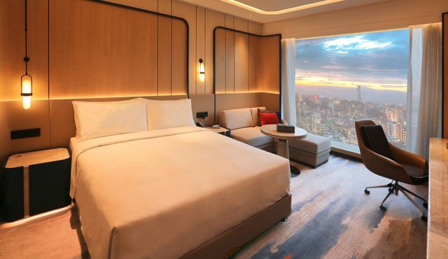 Crowne Plaza Dhaka Airport by IHG in Dhaka