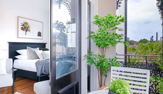 Designer Styled Studio in Central Trendy Glebe in Glebe