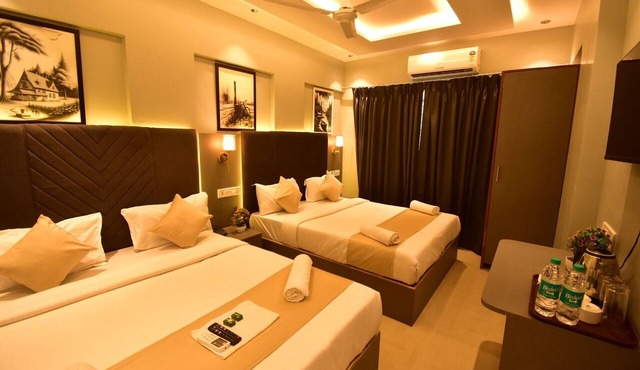 Dhanvantari Hotel in Mumbai