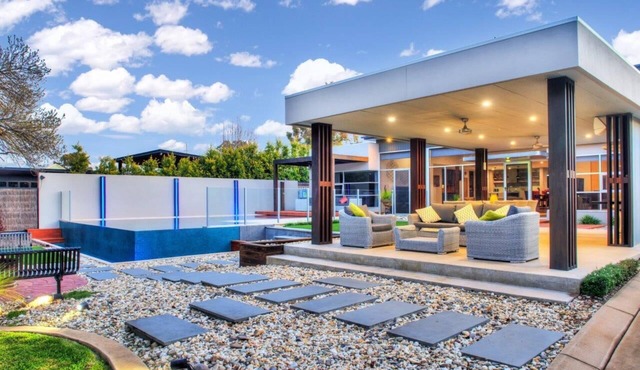 Dhungalla - Echuca Holiday Homes in Echuca
