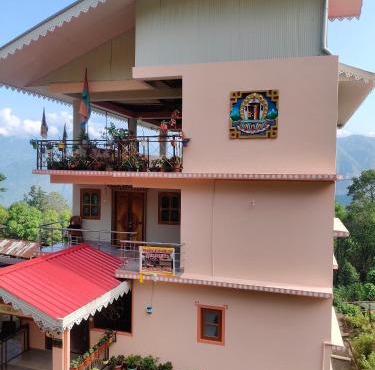 Dokhampa village homestay