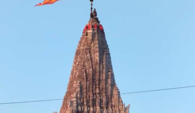 DWARKA TOURIST BUNGALOW Only Family in Dwarka