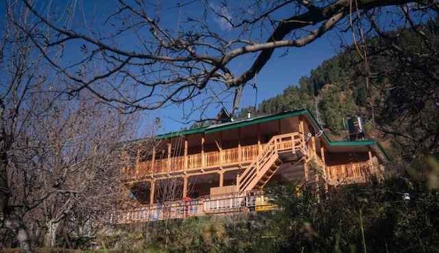 Eco-friendly mountain cottage- manali