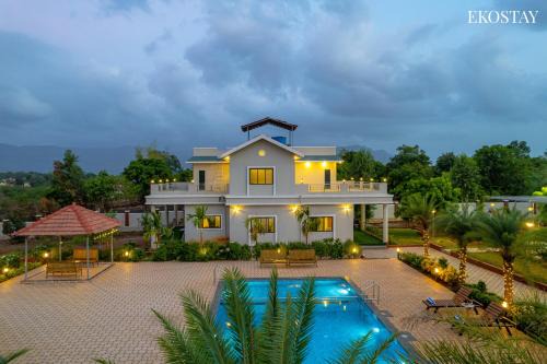 Ekostay Gold Palm Estate I Cricket Turf I Rain Dance I 2 Acre Property