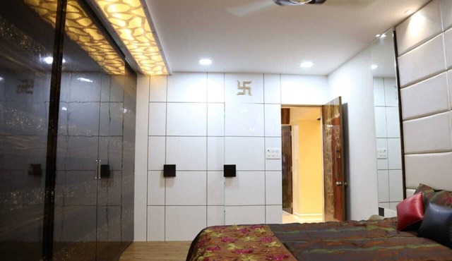 Elegant Hospitality and Services