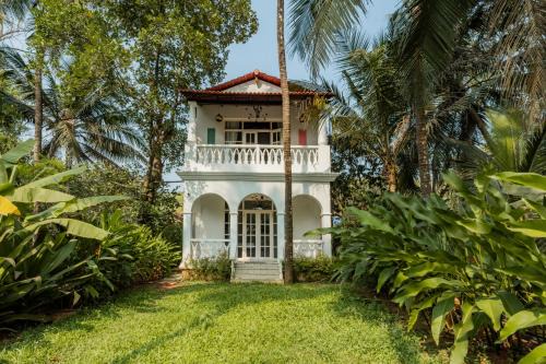 ELIVAAS Signature Maison 10 - Luxe 4 BHK Villa With Pvt Pool, Garden & Portuguese Charm
