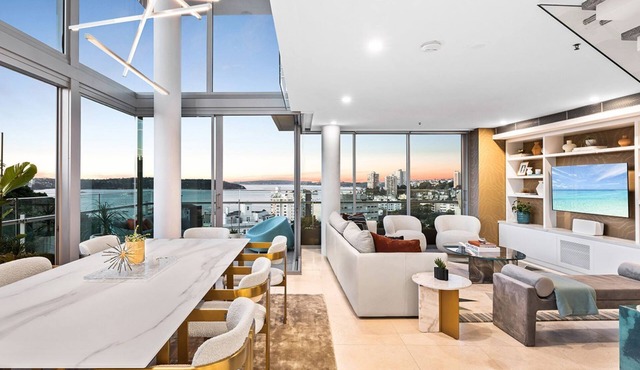 Elysian Penthouse, Elizabeth Bay I90 in Elizabeth Bay