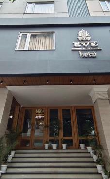 Eve Hotel in Varanasi