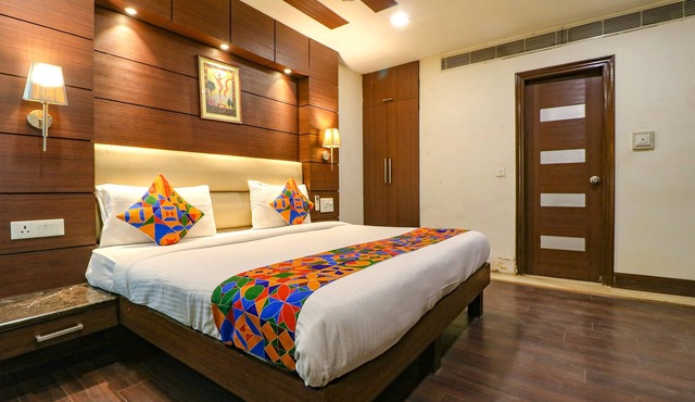 Fabhotel Admire Suites
