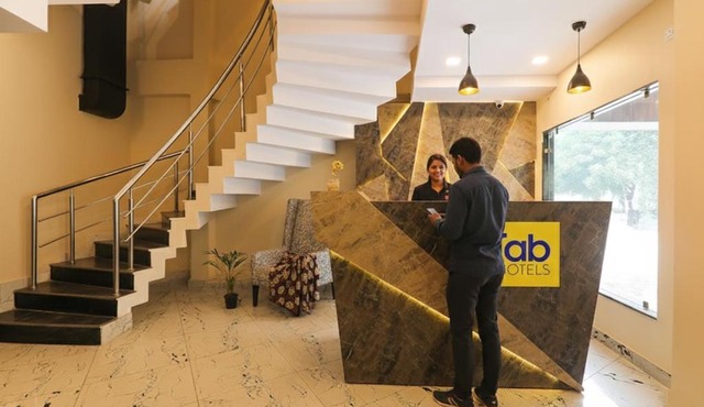 FabHotel Blueark