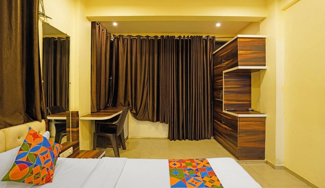 Fabhotel Club Metro