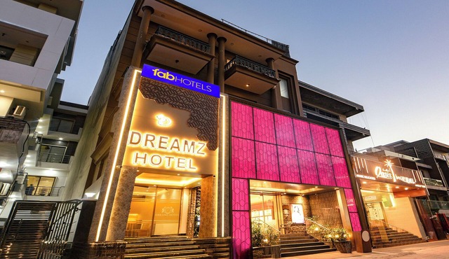 FabHotel Dreamz - Paschim Vihar