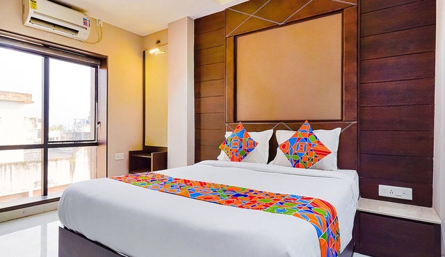 Fabhotel Eros 211 in Bidhannagar
