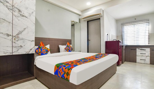 Fabhotel Grand Blue