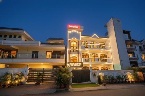 FabHotel Ivy Inn - Nr ISKCON Temple Noida Sec 35