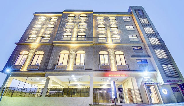 Fabhotel Majestic Pearl
