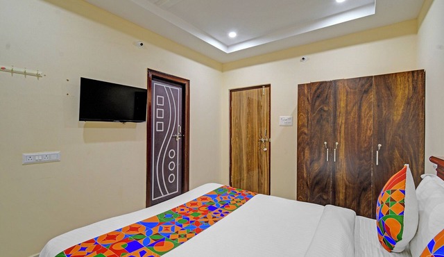 Fabhotel Pvr