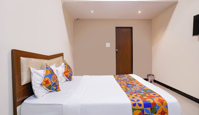 Fabhotel Sk Galaxy