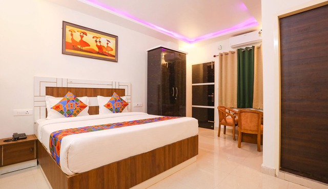 Fabhotel The 3 Idiots in Vikasnagar