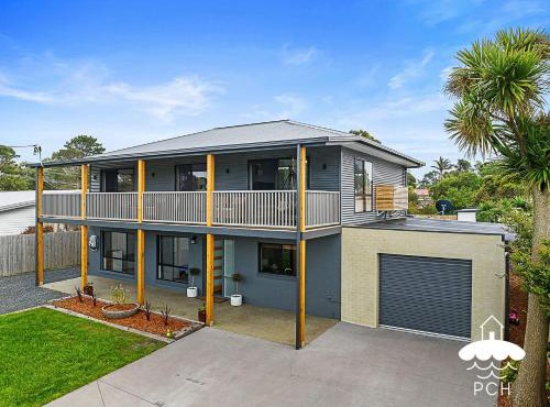 Fishermans Stay Stay 3 Pay 2 Winter Special in Port Franklin