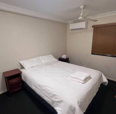Fully Furnished Modern Unit in centre of city in Emerald