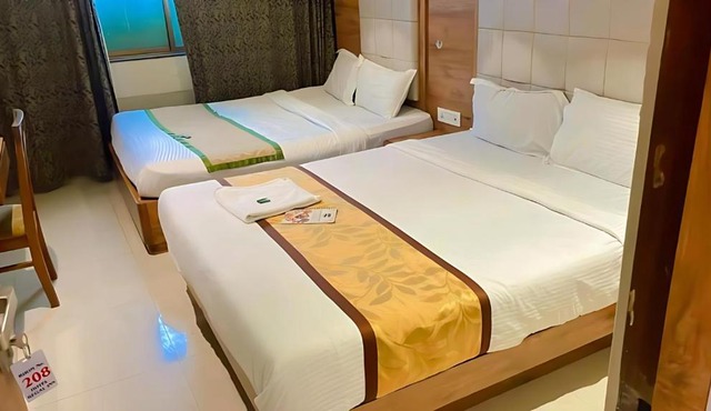 Glitz Hotels Jayshree- Next to Mumbai Airport