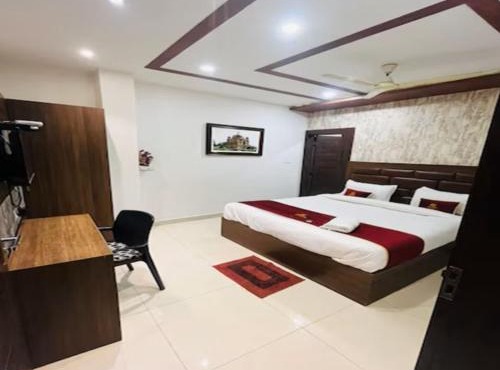 GOEL INN