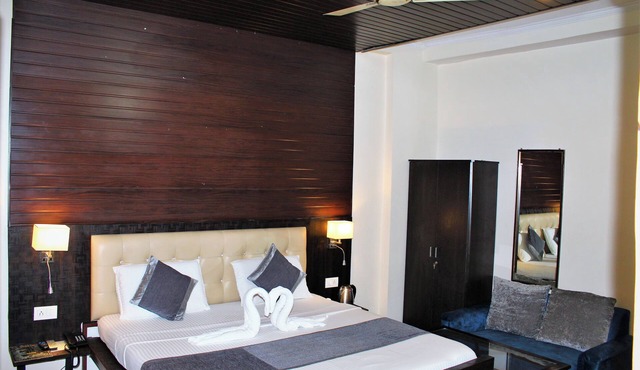 Goroomgo Krishna Residency Bareilly in Bareilly