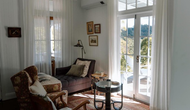 Gracie Cottage Romantic Secluded Hinterland Escape for 2 in Mapleton