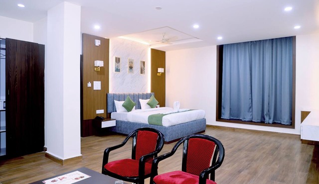 Grand Meridian Hotel & Restaurant