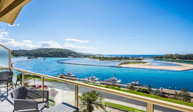 Grand Pacific 1 Unit 4 - First Floor in NAROOMA