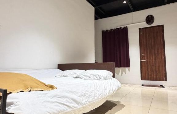 Gravity Groups Grand vellora Sky Frame Villa