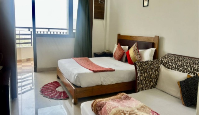 Green Roof Hotel Nainital