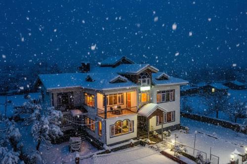 Gulmarg Palace Resorts