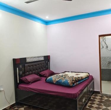 Himalayan due lodge chopta in Sari